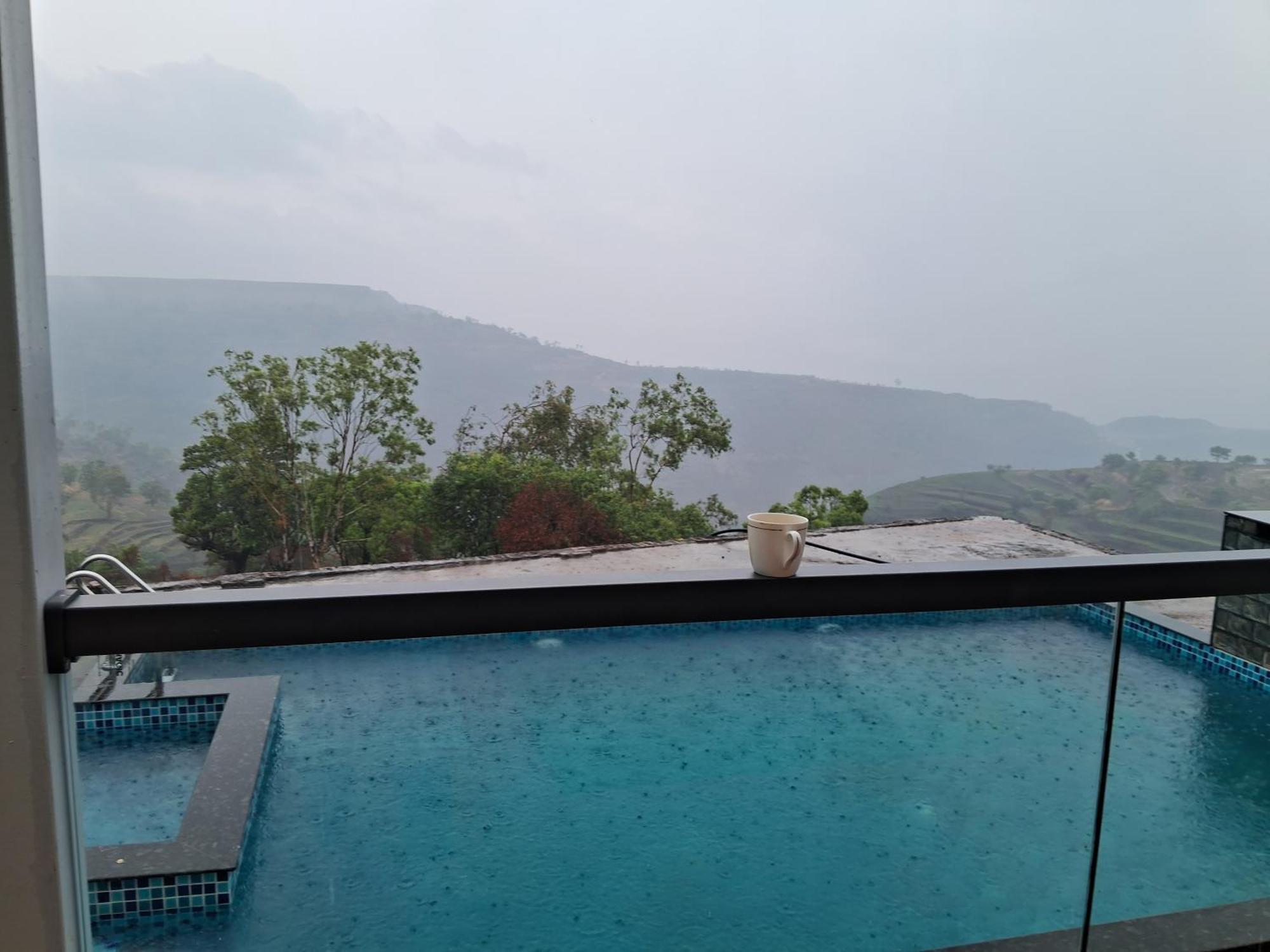 Trimurti Holiday Home Panchgani Room photo